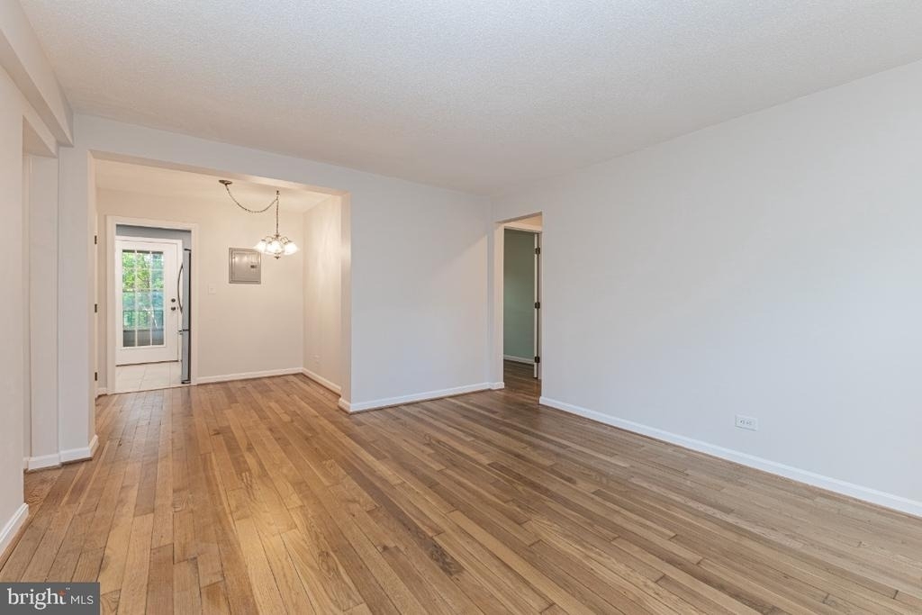 100 N George Mason Drive - Photo 5