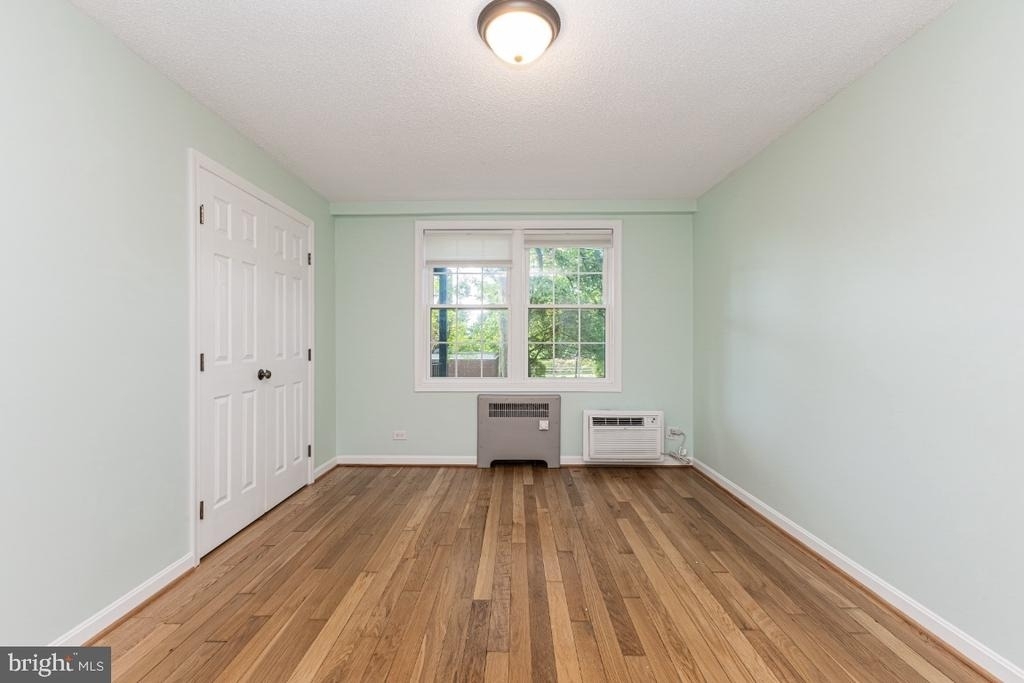 100 N George Mason Drive - Photo 18