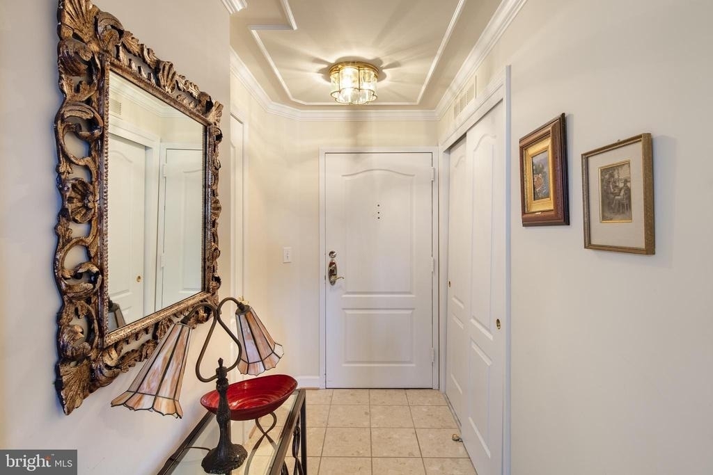 901 N Monroe Street - Photo 2