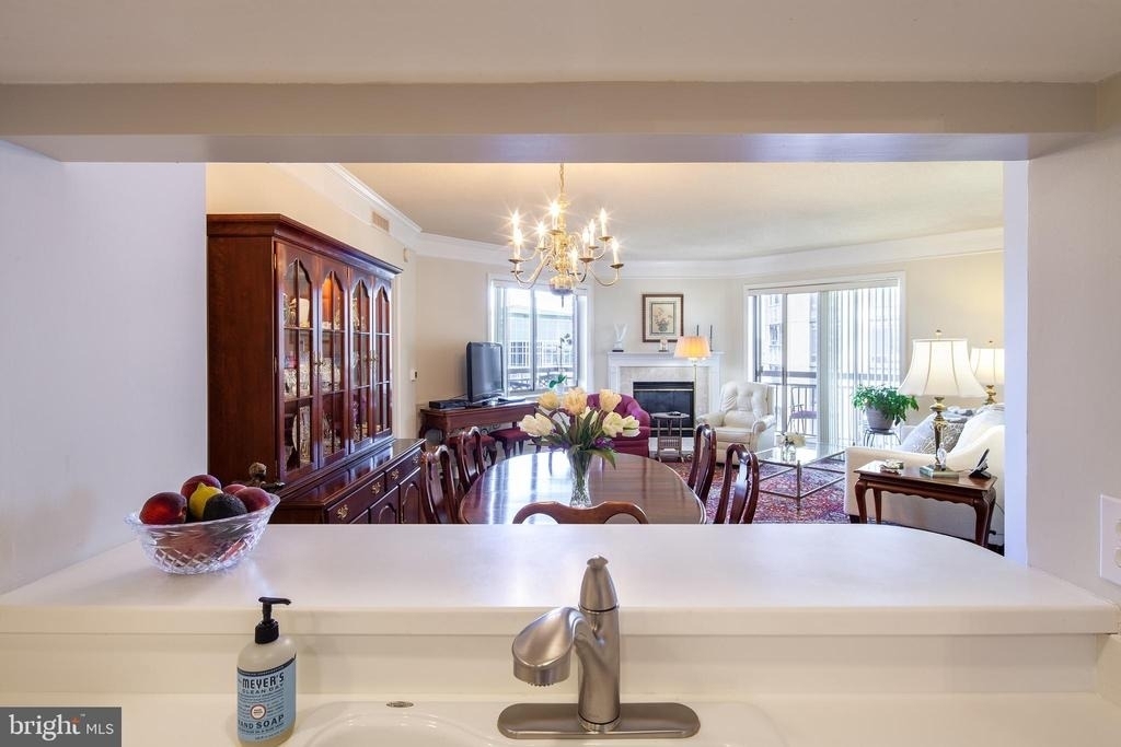 901 N Monroe Street - Photo 7
