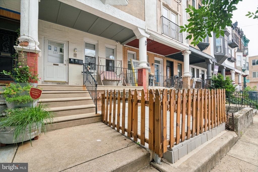 655 N 33rd Street - Photo 1