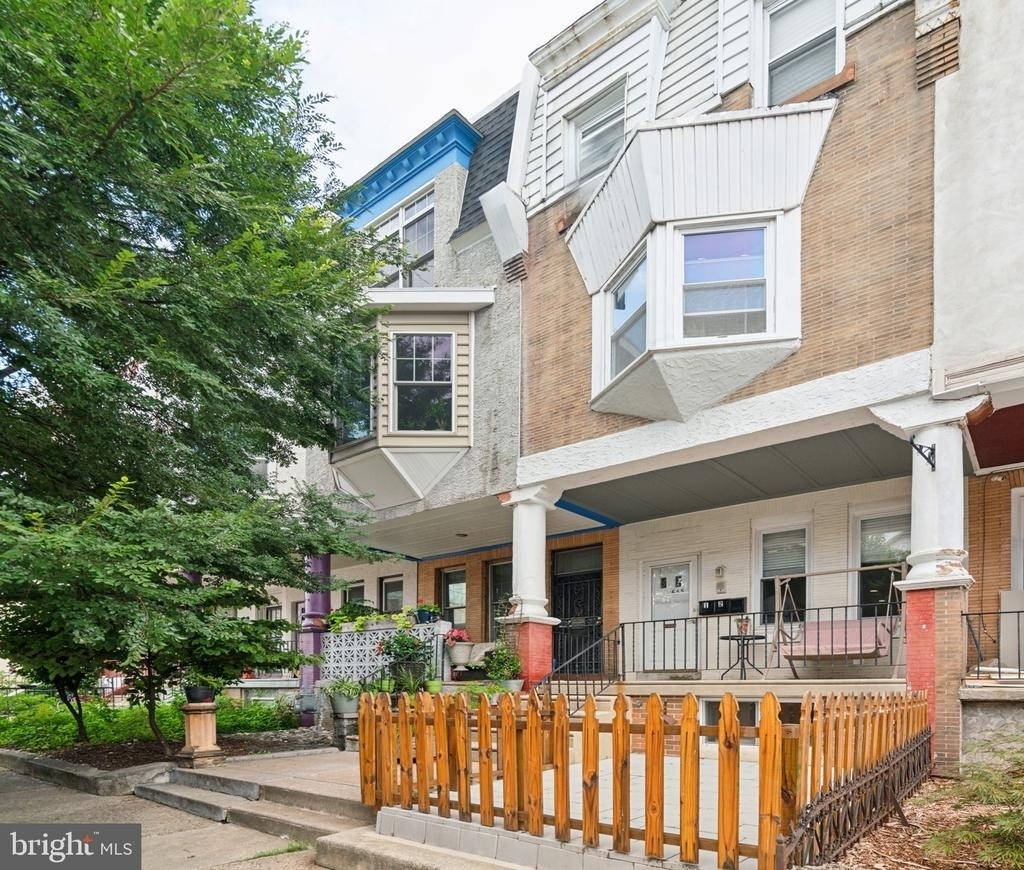 655 N 33rd Street - Photo 0