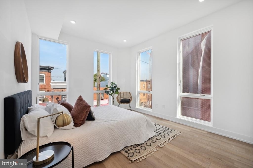 3037 Richmond Street - Photo 5