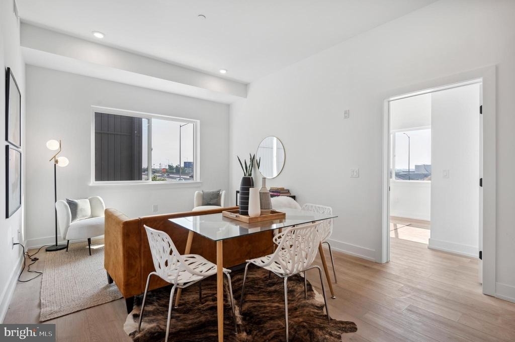 3037 Richmond Street - Photo 7