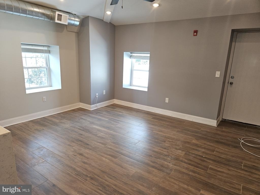 59 E High Street - Photo 5