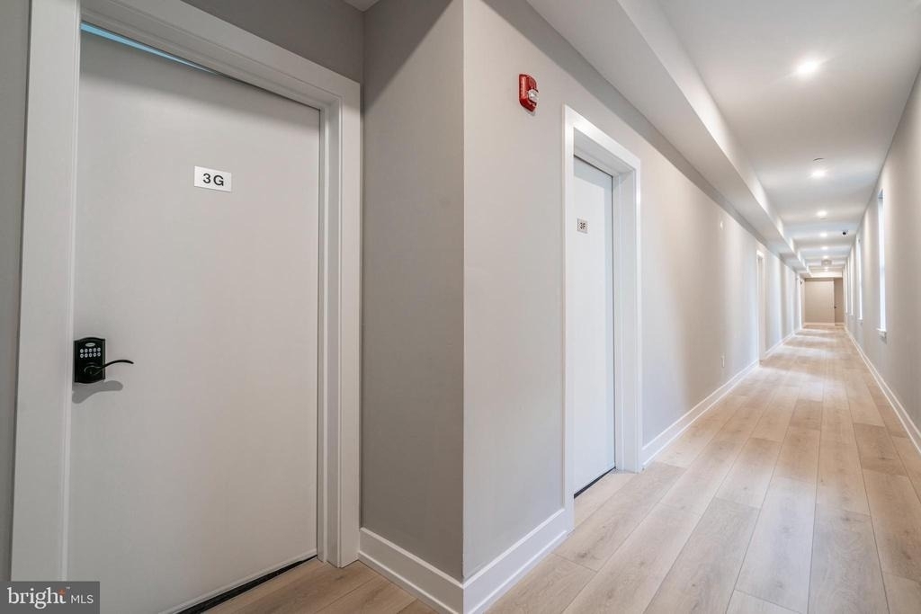 2401 Washington Avenue - Photo 1