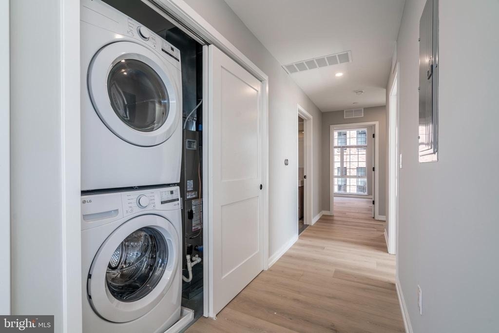 2401 Washington Avenue - Photo 7