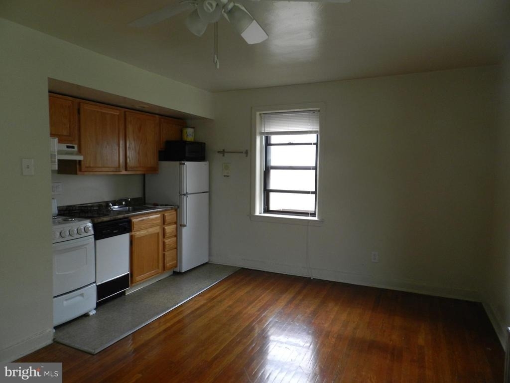 1934 Waverly - Photo 4
