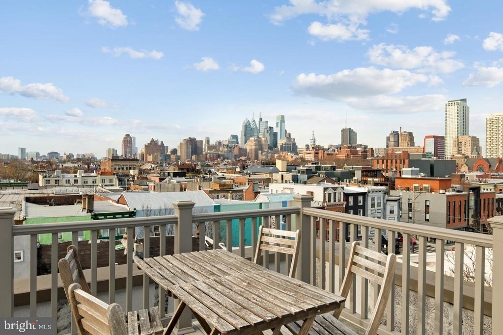 427 Monroe Street - Photo 8