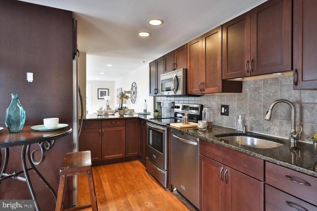 630 N 17th Street - Photo 3