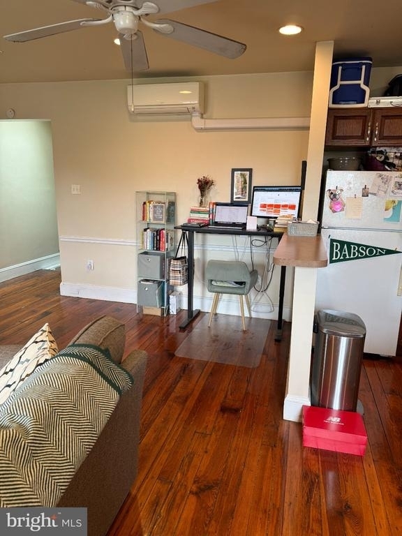 1723 Pine Street - Photo 8