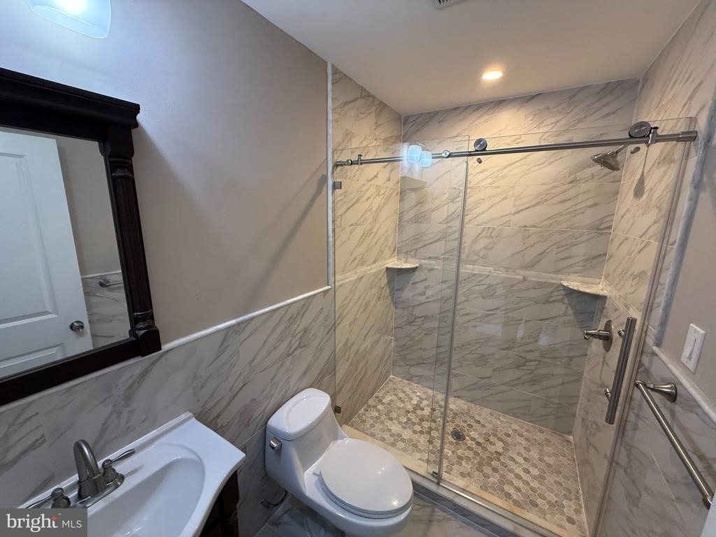 2226 Dickinson Street - Photo 9