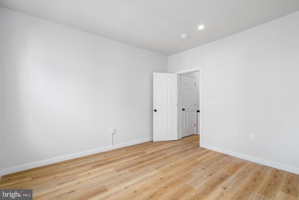 438 Dudley Street - Photo 12