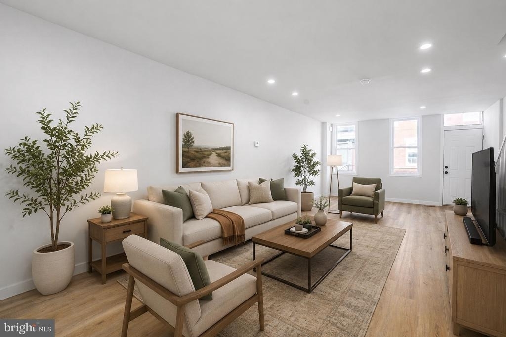 438 Dudley Street - Photo 2