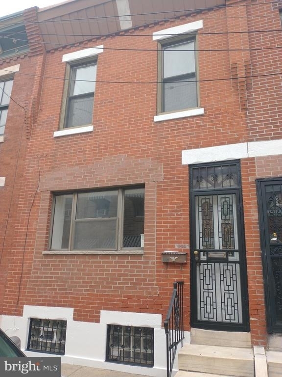 1849 S Carlisle Street - Photo 0