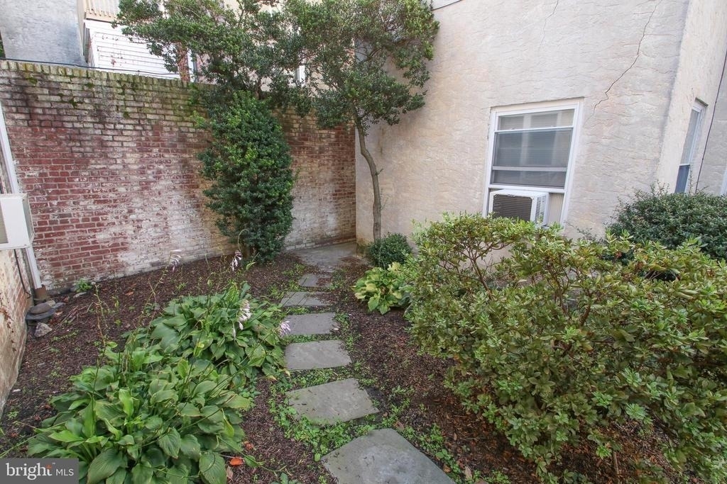 1612 Pine - Photo 14