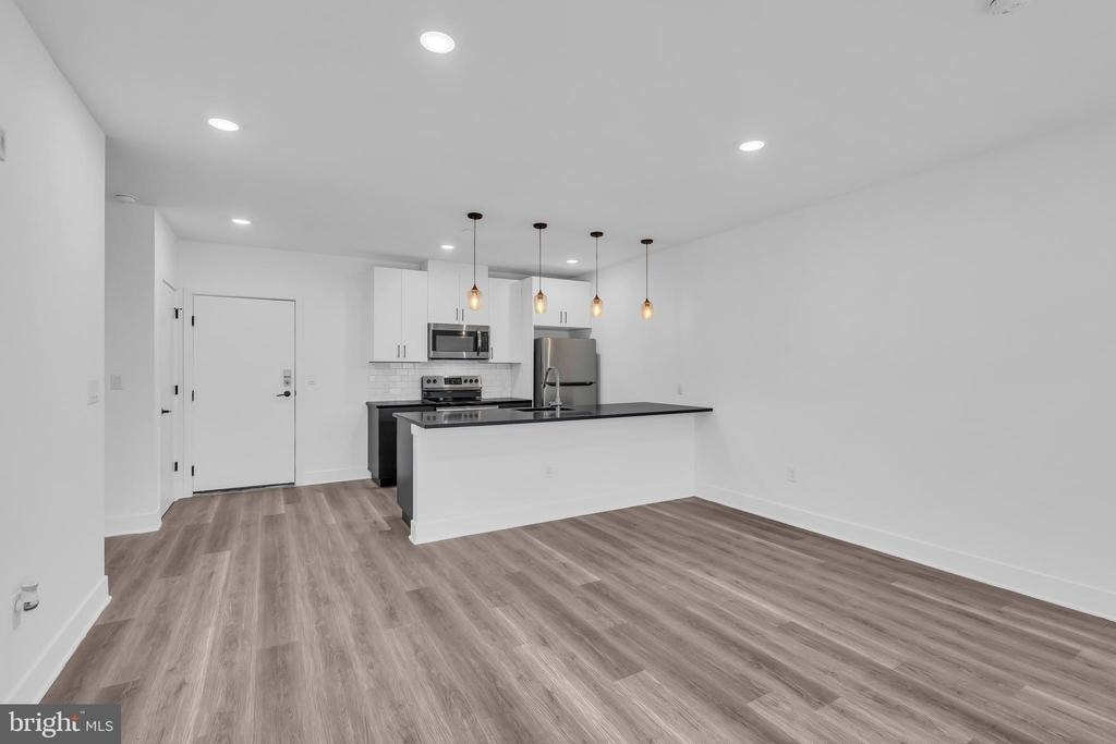 330 Cecil B Moore Avenue - Photo 7