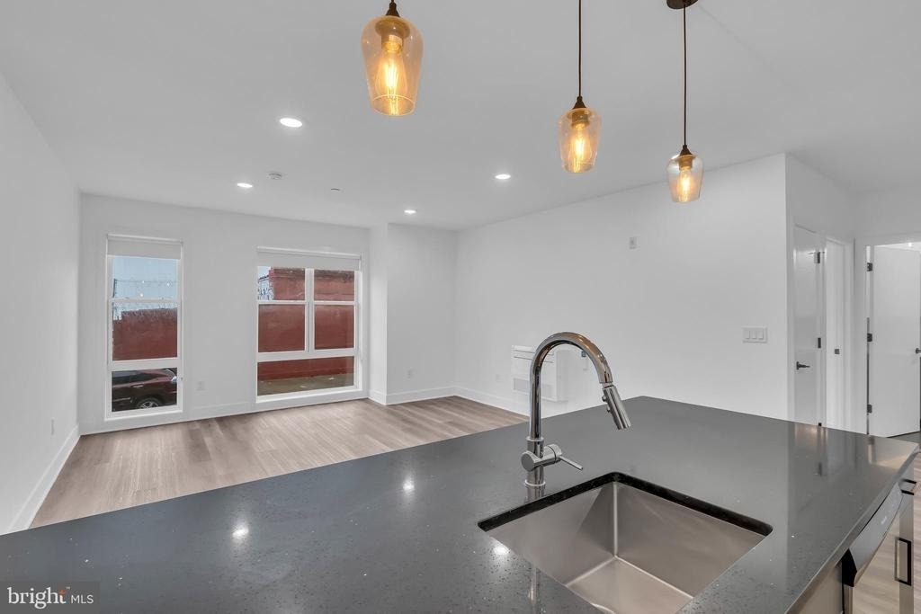 330 Cecil B Moore Avenue - Photo 5