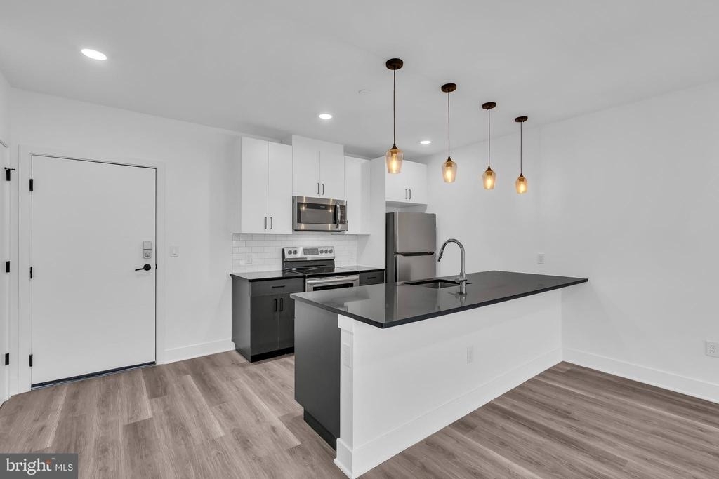330 Cecil B Moore Avenue - Photo 1