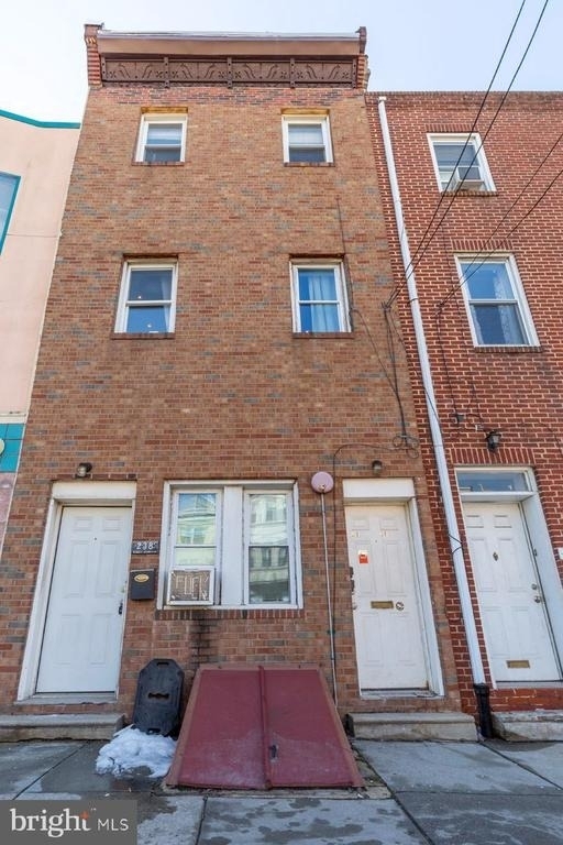 238 W Girard Avenue - Photo 14