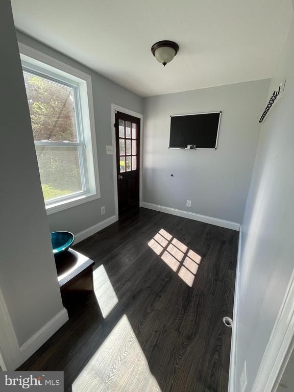 5547 Ridge Avenue - Photo 29