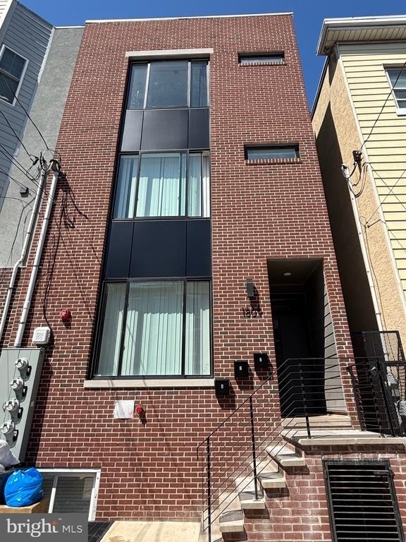 1809 Master Street - Photo 1
