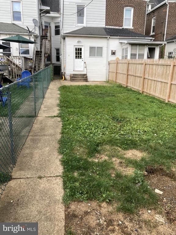 917 High Street - Photo 1
