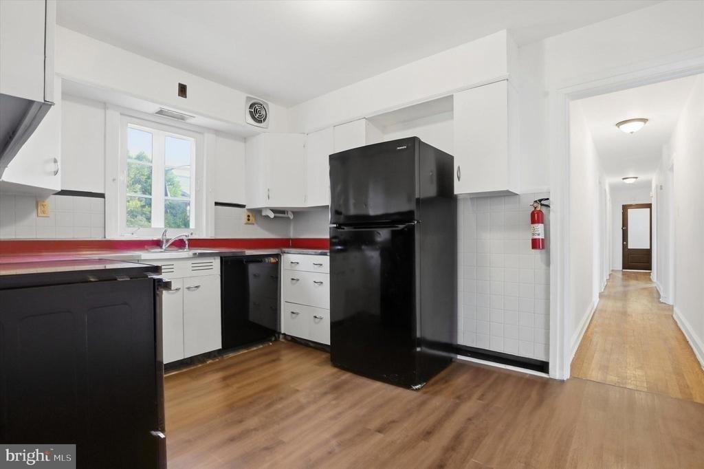 206 N Charlotte Street - Photo 12