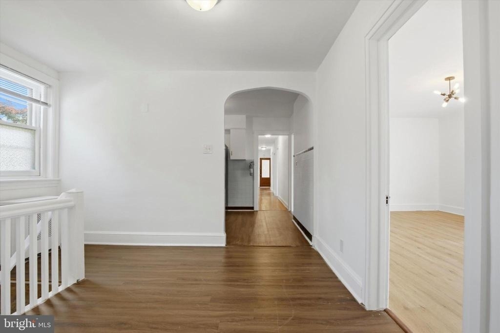 206 N Charlotte Street - Photo 5