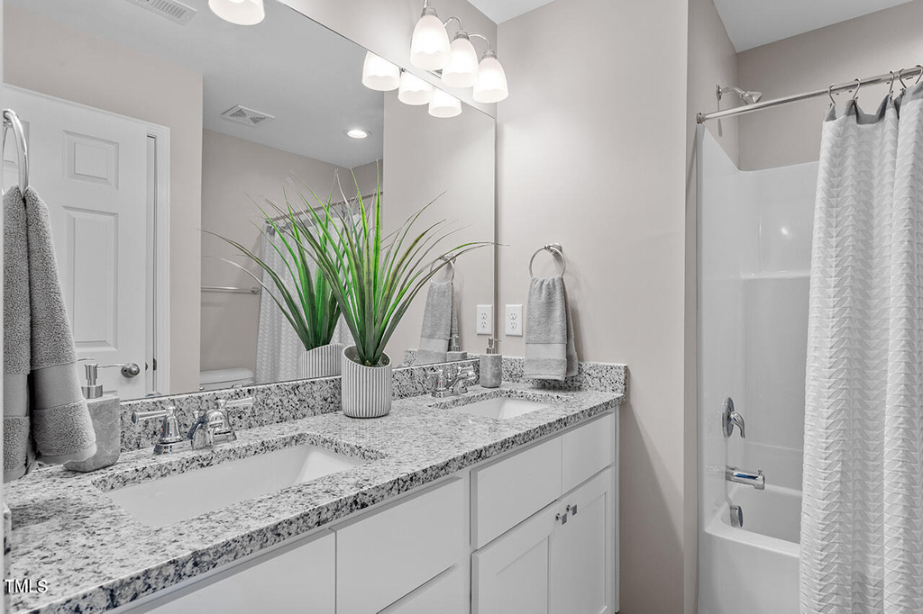 886 John Street - Photo 12