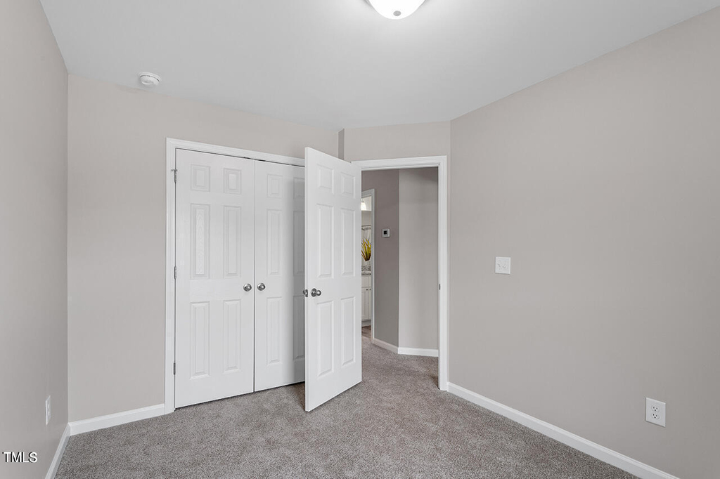882 John Street - Photo 18