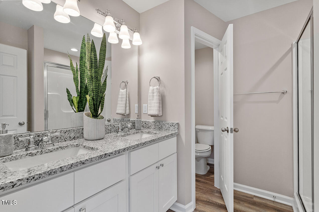 878 John Street - Photo 5