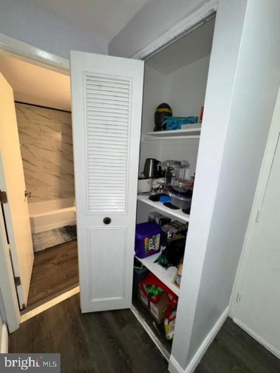 1016 Baltimore - Photo 21