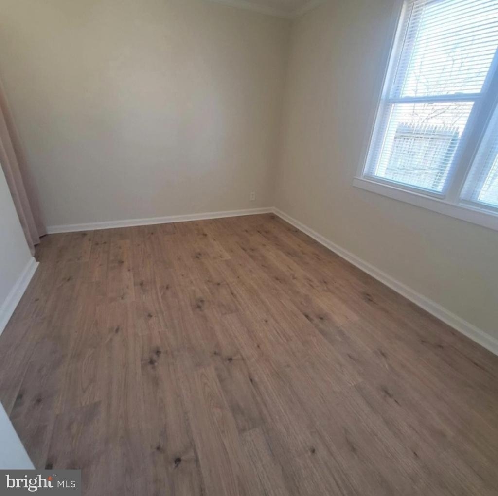 403 Trenton Court - Photo 6