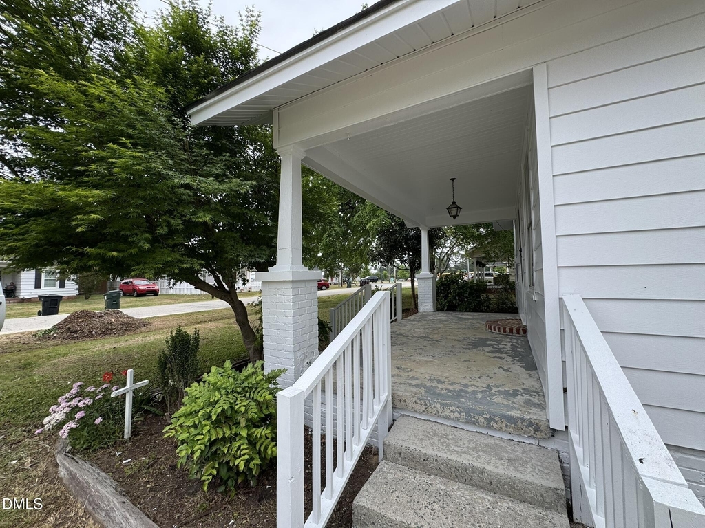 307 E F Street - Photo 13