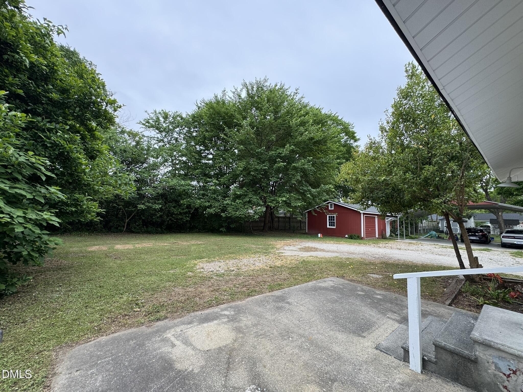 307 E F Street - Photo 16