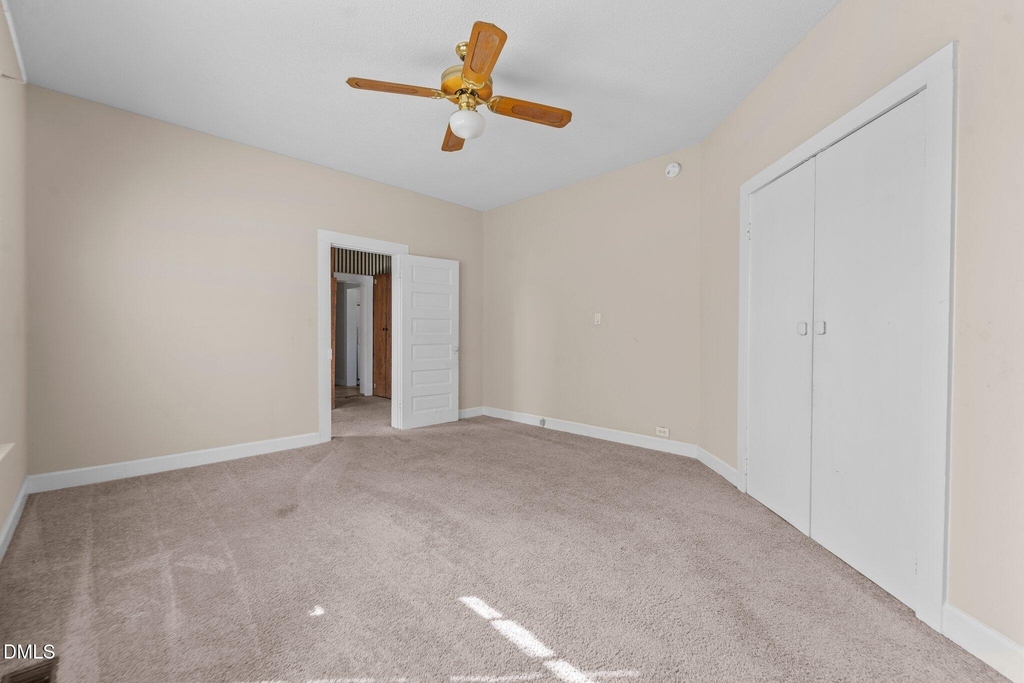 307 E F Street - Photo 4