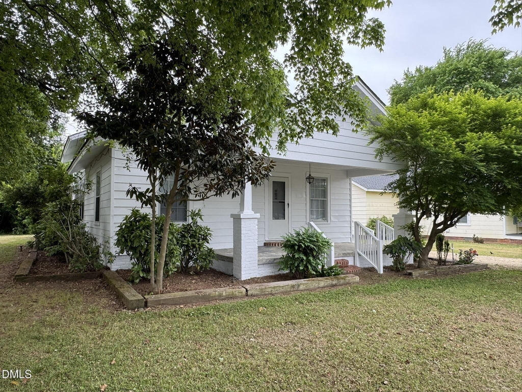 307 E F Street - Photo 21