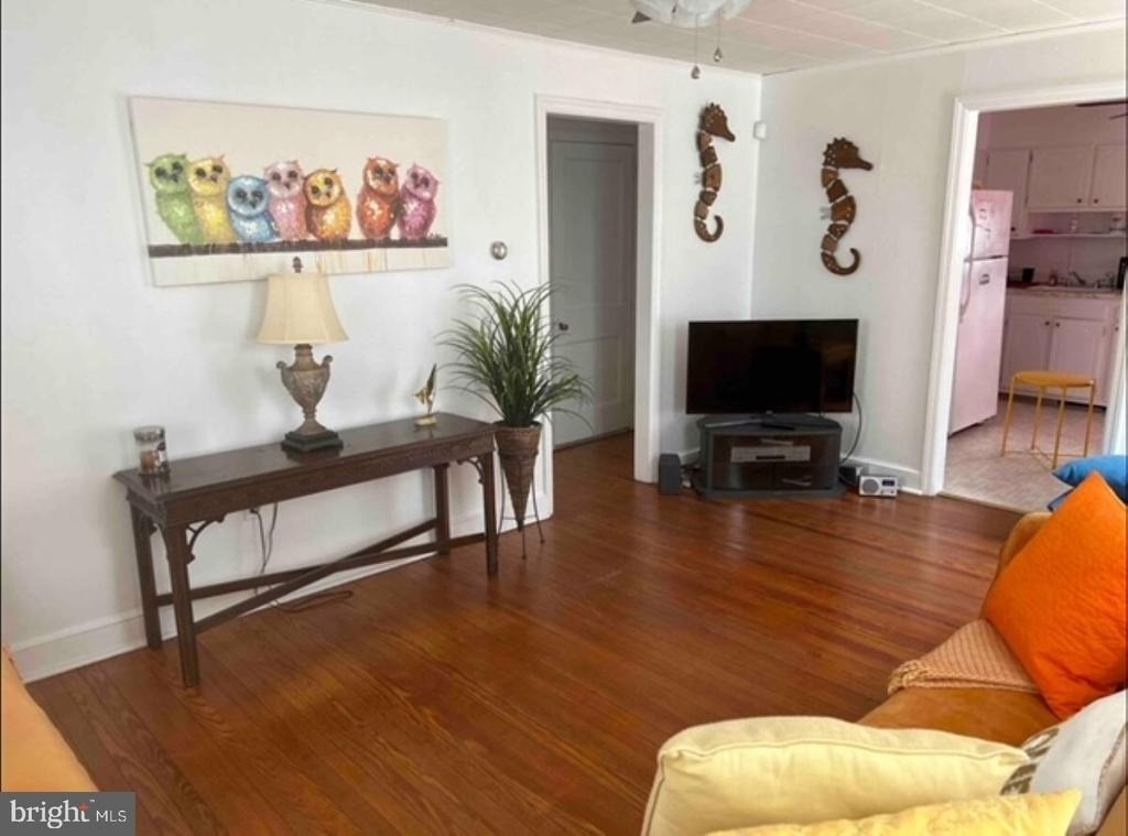 1335 Simpson Avenue - Photo 2