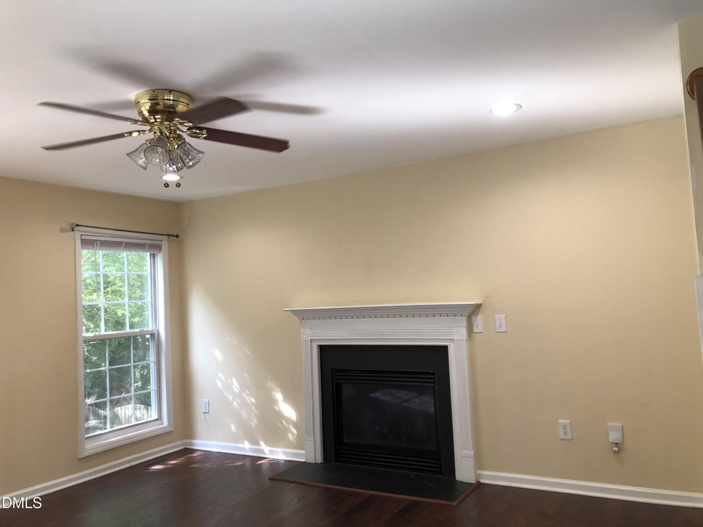 814 Bristol Blue Street - Photo 3