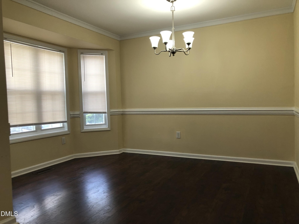 814 Bristol Blue Street - Photo 2