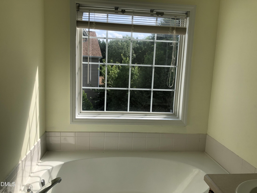 814 Bristol Blue Street - Photo 15