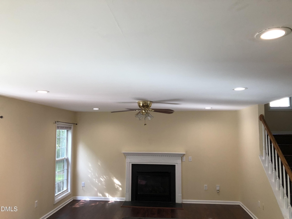 814 Bristol Blue Street - Photo 5
