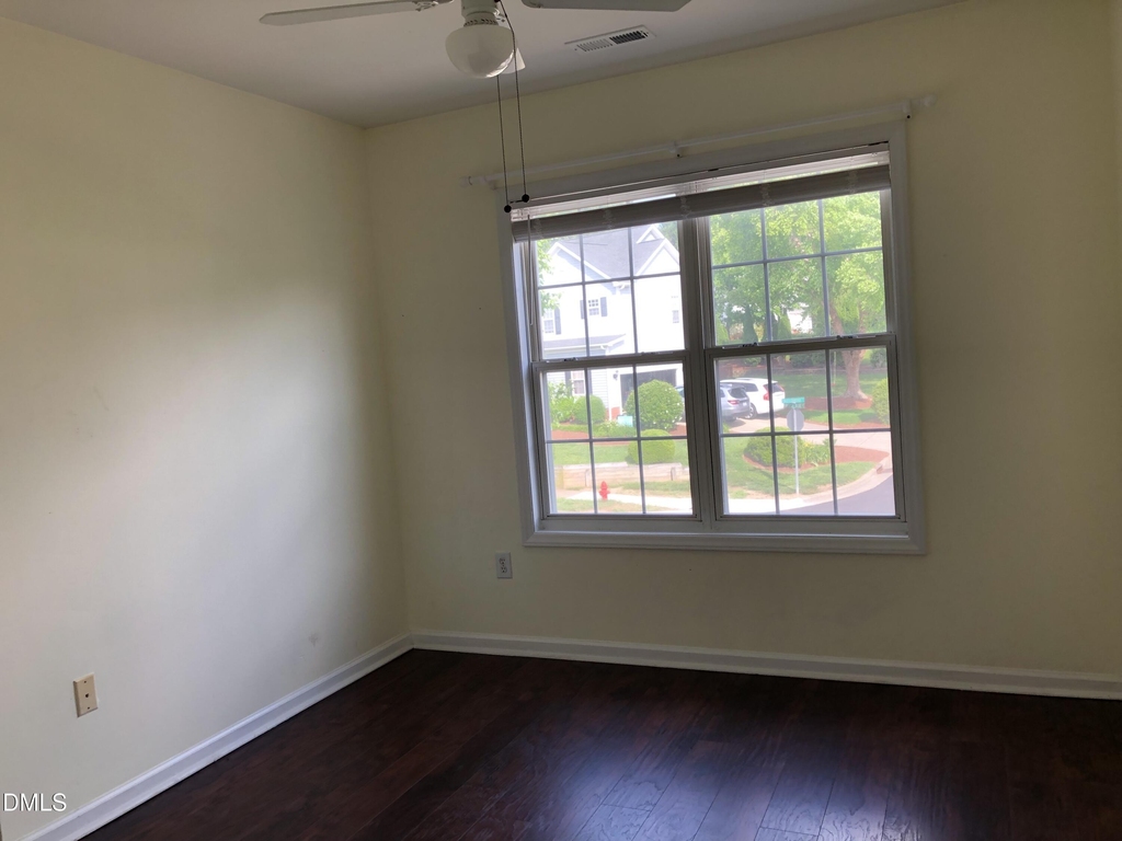 814 Bristol Blue Street - Photo 19
