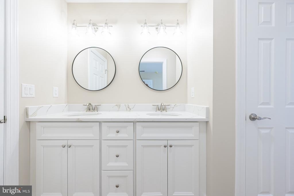 820 Archer Street - Photo 12