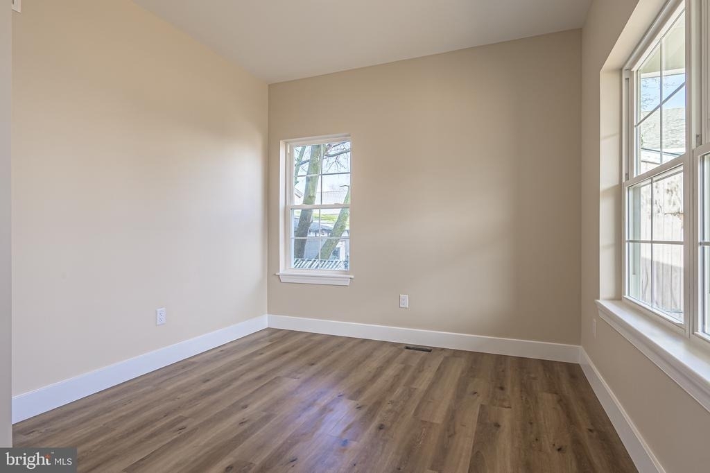 820 Archer Street - Photo 2