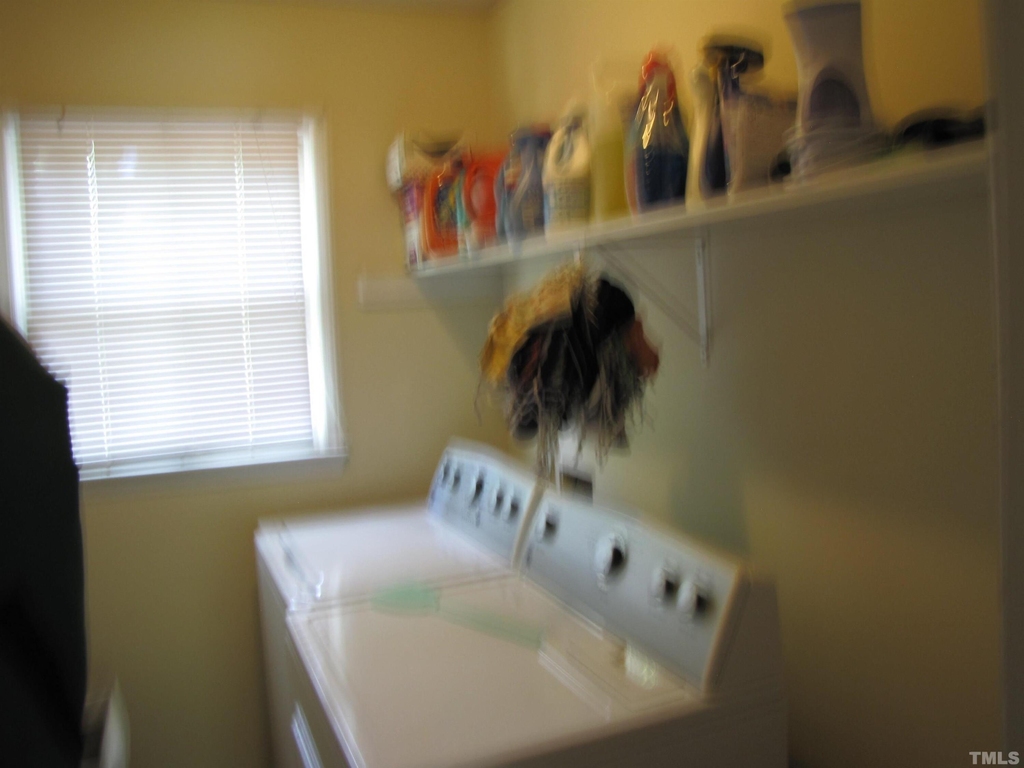 603 E Hammond Street - Photo 14