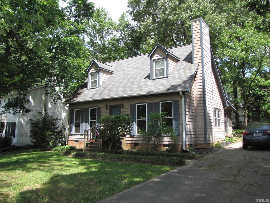 603 E Hammond Street - Photo 0