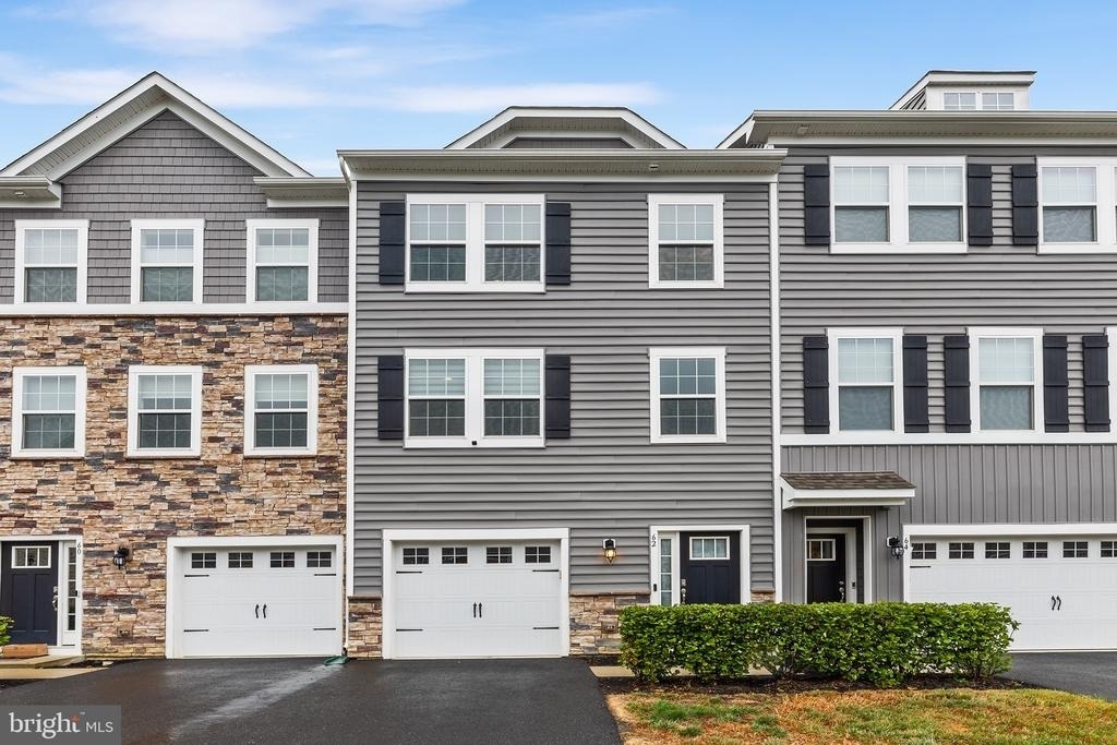 62 Rome Way - Photo 0
