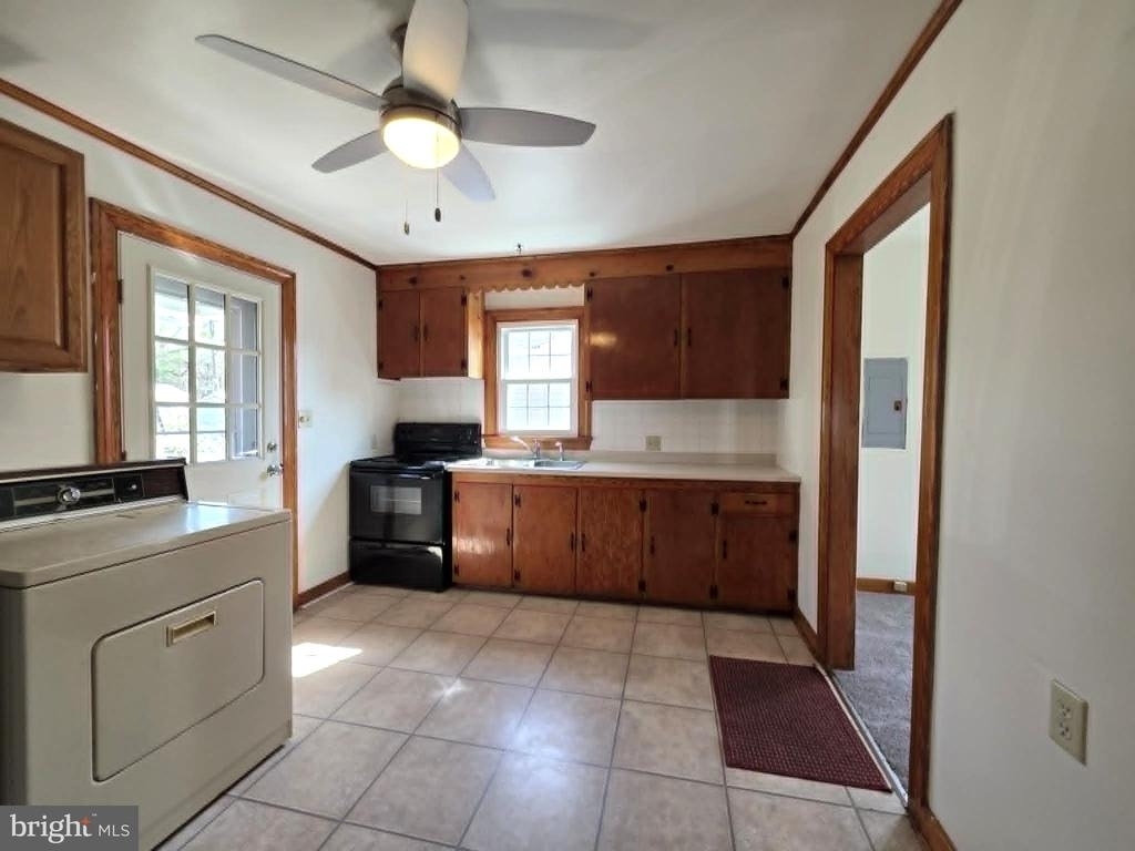 1017 Tyler Avenue - Photo 7
